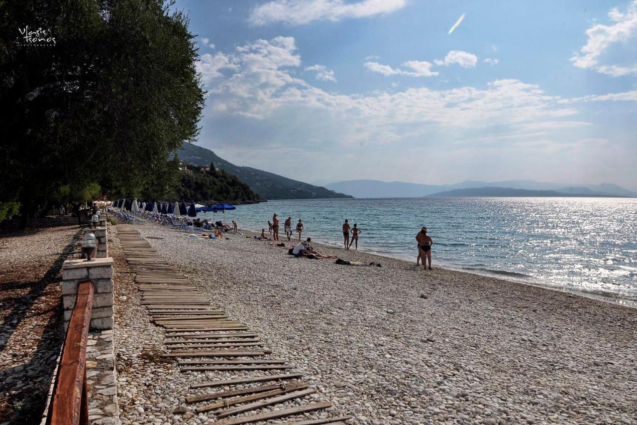Boundos By The Beach Barbati Dış mekan fotoğraf